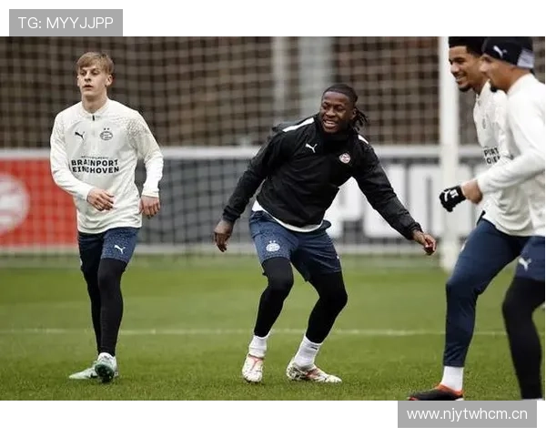 埃因霍温主帅：球队像F1赛车需不断优化我们正走在正确的道路上